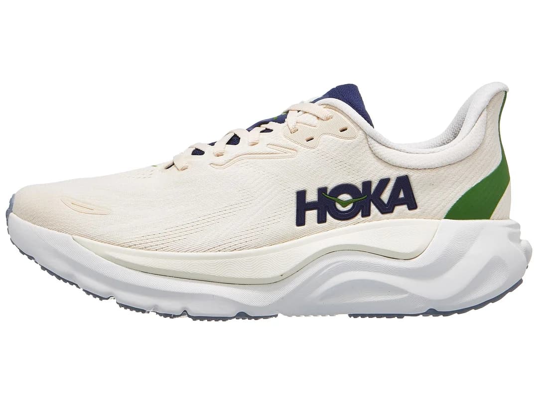 Hoka Arahi 8 — Alabaster/Birch — vista 1